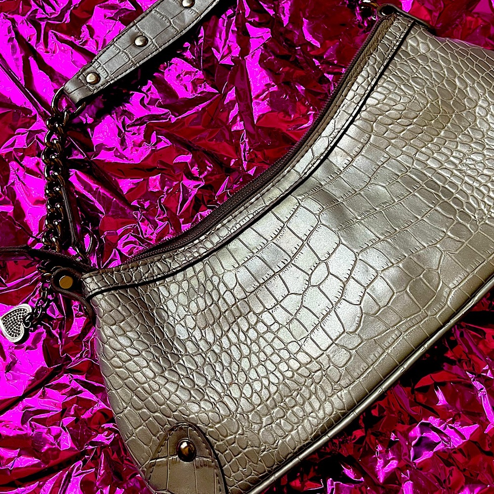 Super cute “Nine West” clutch purse! Silver color is perfect for street look!